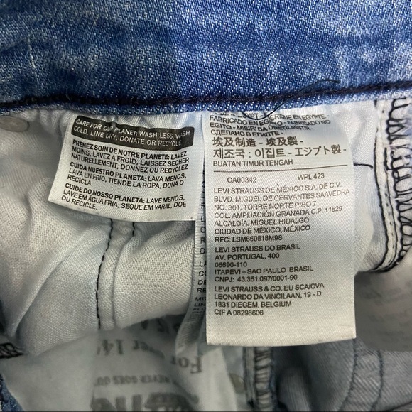 Levi's 514 Men's Distressed Light Wash Blue Jeans Q - Picture 3 of 6